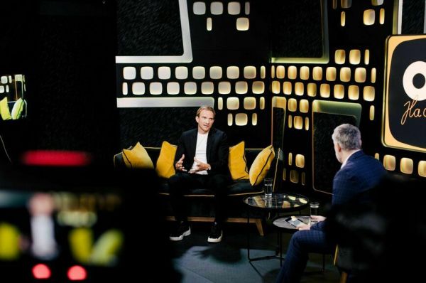 Андрей Бурковский в шоу «ОК на связи»: «Лучше разговаривать, чем держать всё в себе, потому что потом разрывает»