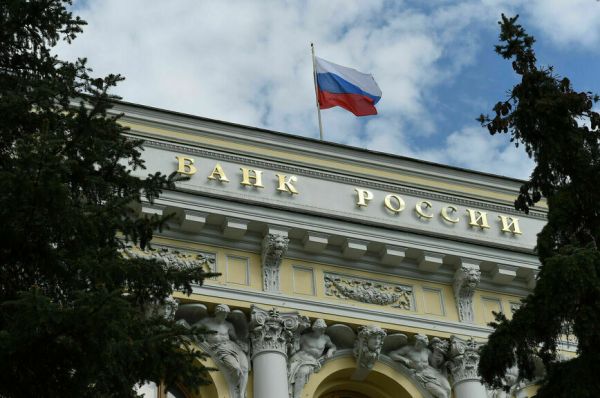Что будет из-за санкций с рублем, банками и переводами