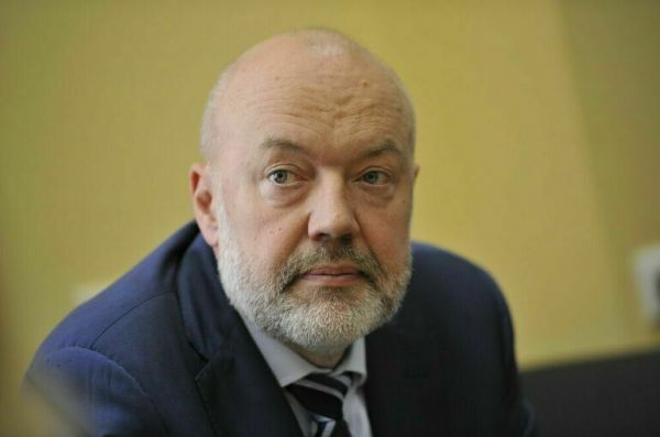 Крашенинников внес поправки в проект о местном самоуправлении Крашенинников внес поправки в проект о местном самоуправлении
