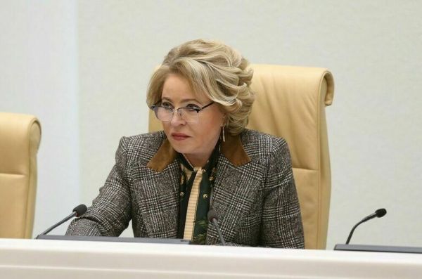 В Совфед поступило обращение президента об использовании армии РФ за рубежом В Совфед поступило обращение президента об использовании армии РФ за рубежом