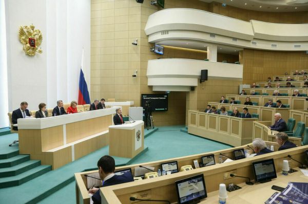 Дети поедут в Крым по билетам за полцены
