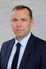 Кто родился 9 марта