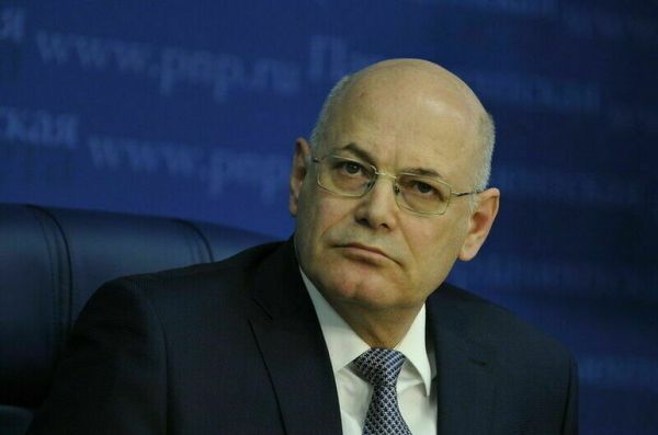 Владимир Круглый: Не думаю, что из-за санкций у нас будет дефицит лекарств Владимир Круглый: Не думаю, что из-за санкций у нас будет дефицит лекарств