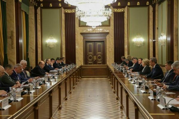 Матвиенко предложила призвать на госслужбу антикризисных менеджеров
