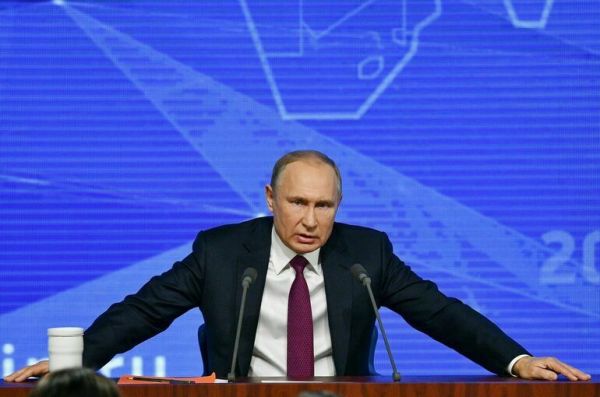 В Кремле опровергли, что Путин на ПМЭФ объявит о мобилизации В Кремле опровергли, что Путин на ПМЭФ объявит о мобилизации