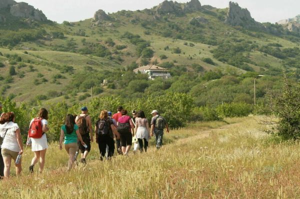 В Крыму предлагают возродить плановый пешеходный туризм