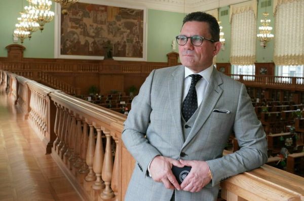 Директор РГБ Вадим Дуда: Современное поколение не оставит бумажного следа в истории Директор РГБ Вадим Дуда: Современное поколение не оставит бумажного следа в истории