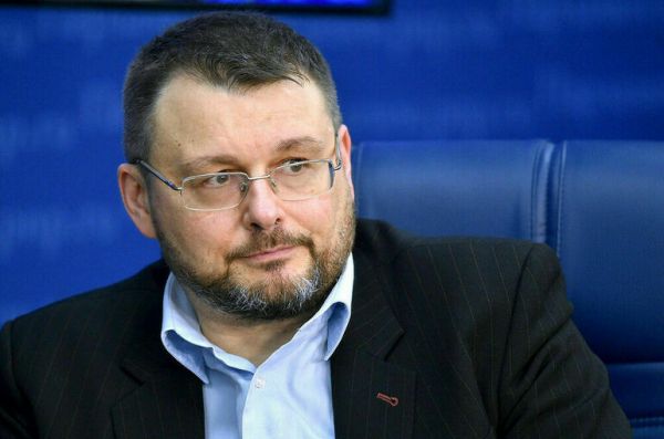 Федоров предложил освободить пенсионеров от пошлины на регистрацию наследованного жилья Федоров предложил освободить пенсионеров от пошлины на регистрацию наследованного жилья
