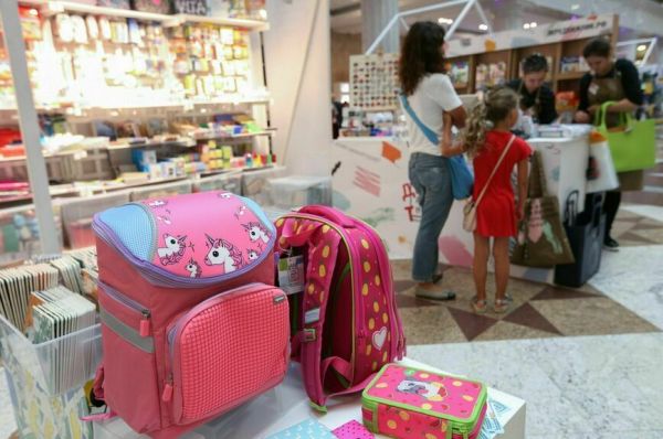 Депутаты Госдумы просят помочь школьникам деньгами к 1 сентября