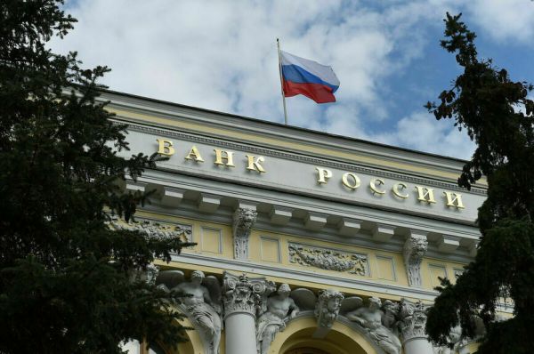 Невероятные приключения доллара и евро в России      