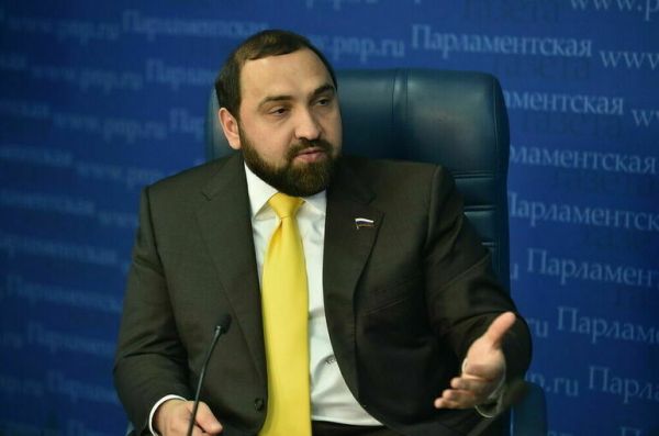 Хамзаев предложил сделать бесплатным проезд на поездах для школьников из новых регионов Хамзаев предложил сделать бесплатным проезд на поездах для школьников из новых регионов