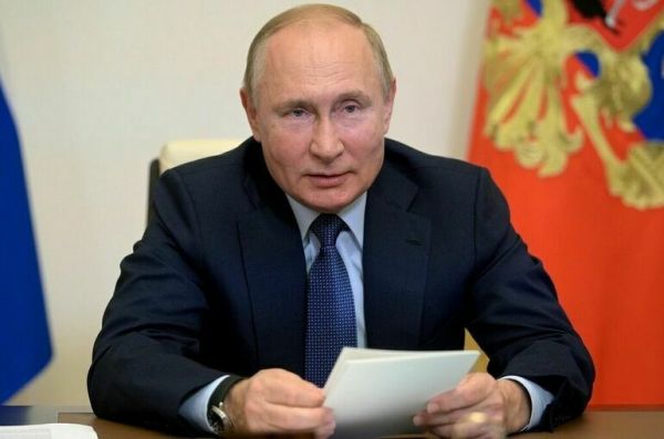 Путин поручил проиндексировать зарплаты бюджетников в январе 2023 года Путин поручил проиндексировать зарплаты бюджетников в январе 2023 года