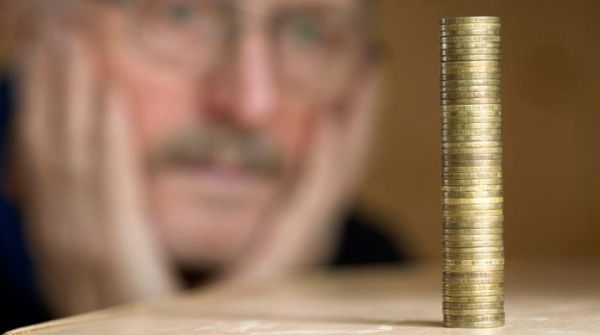 Курс рубля нанесет удар по простым россиянам – эксперты Курс рубля нанесет удар по простым россиянам – эксперты