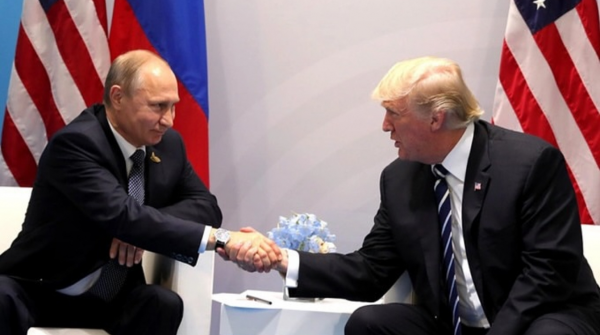 Аналитик Уэр: Путин переиграл Трампа во время разговора