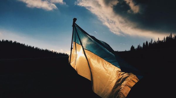 Аналитик Фази счел, что бегство Кулебы говорит о скором крахе Киева