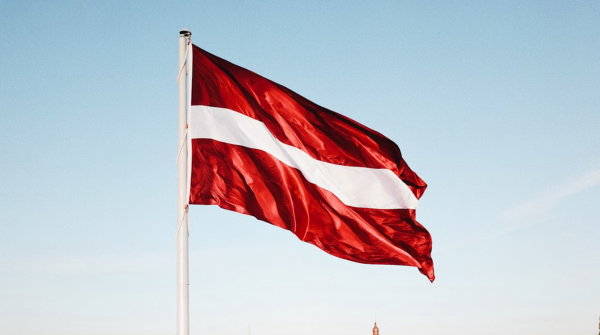 Латвия ввела плату за пересечение рубежей с РФ 