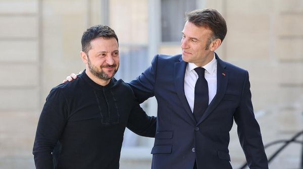 Французский политик призвал к отставке Макрона из-за встречи с Зеленским