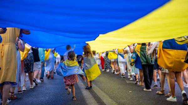 Польский парламентарий Ментцен посоветовал украинцам перестать воровать