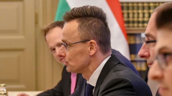 Сийярто: Европа занята подготовкой к войне с Россией к 2029 году