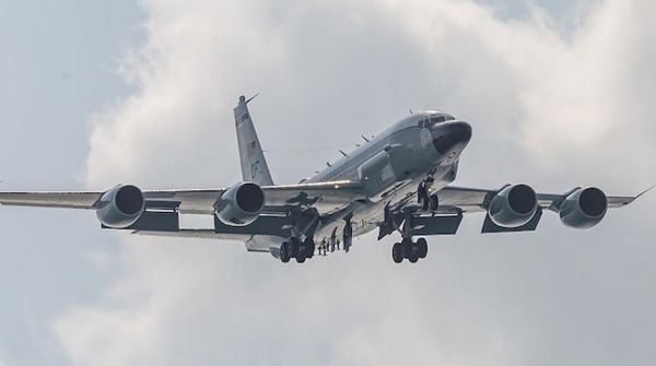 Дандыкин объяснил появление авиации НАТО над Черным морем Дандыкин объяснил появление авиации НАТО над Черным морем