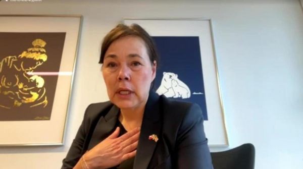 Гренландский министр расплакалась перед СМИ после встречи в Белом доме