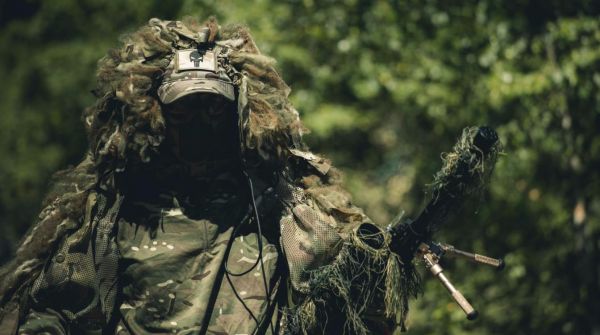 Иранский политик Азизи призвал военных США попрощаться с семьями