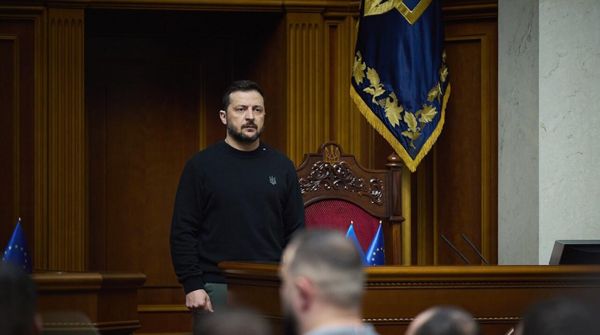 Зеленский потребовал от Запада ПВО после авиаударов в Киеве