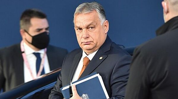 Запугавший Орбана экс-генерал Омельченко оказался последователем Махно