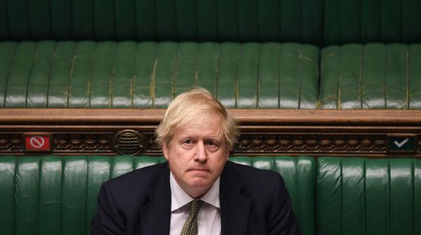 Экс-премьер Британии о провале с задержанием танкеров: "Путин смеется над нами"