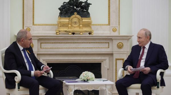 Политолог Ткаченко: Пашинян пытается скрыть провал своего визита в Кремль