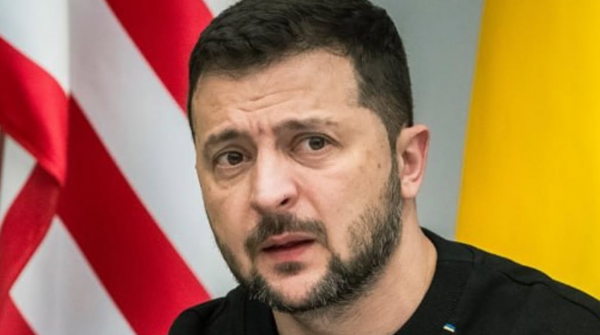Мендель: Зеленский продолжает конфликт на Украине ради заработка Мендель: Зеленский продолжает конфликт на Украине ради заработка