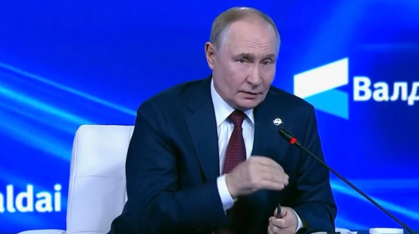 Аналитик Хеннингсен рассказал о последствиях сделки Путина с Трампом Аналитик Хеннингсен рассказал о последствиях сделки Путина с Трампом